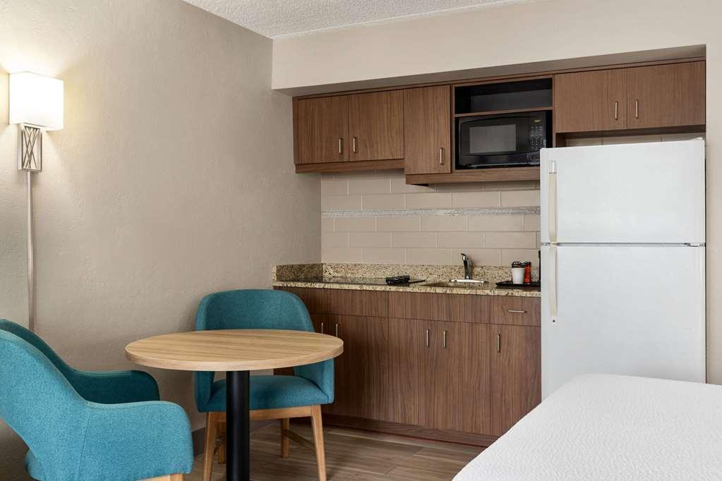 Days Inn By Wyndham Cocoa Beach Port Canaveral Pokój zdjęcie