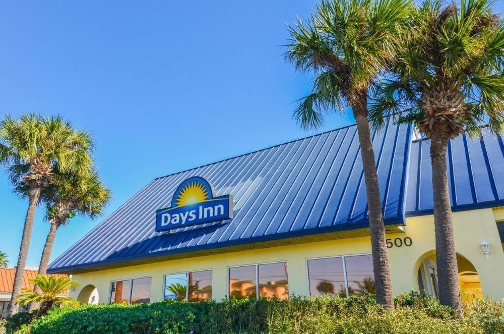 Days Inn By Wyndham Cocoa Beach Port Canaveral Zewnętrze zdjęcie